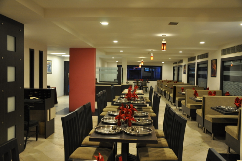 Best Western Yuvraj Hotel Surat Restaurant